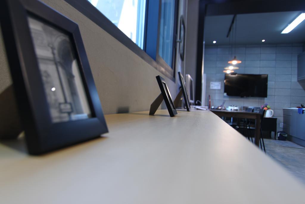 24 Guesthouse Garosugil - Gangnam سيول المظهر الخارجي الصورة