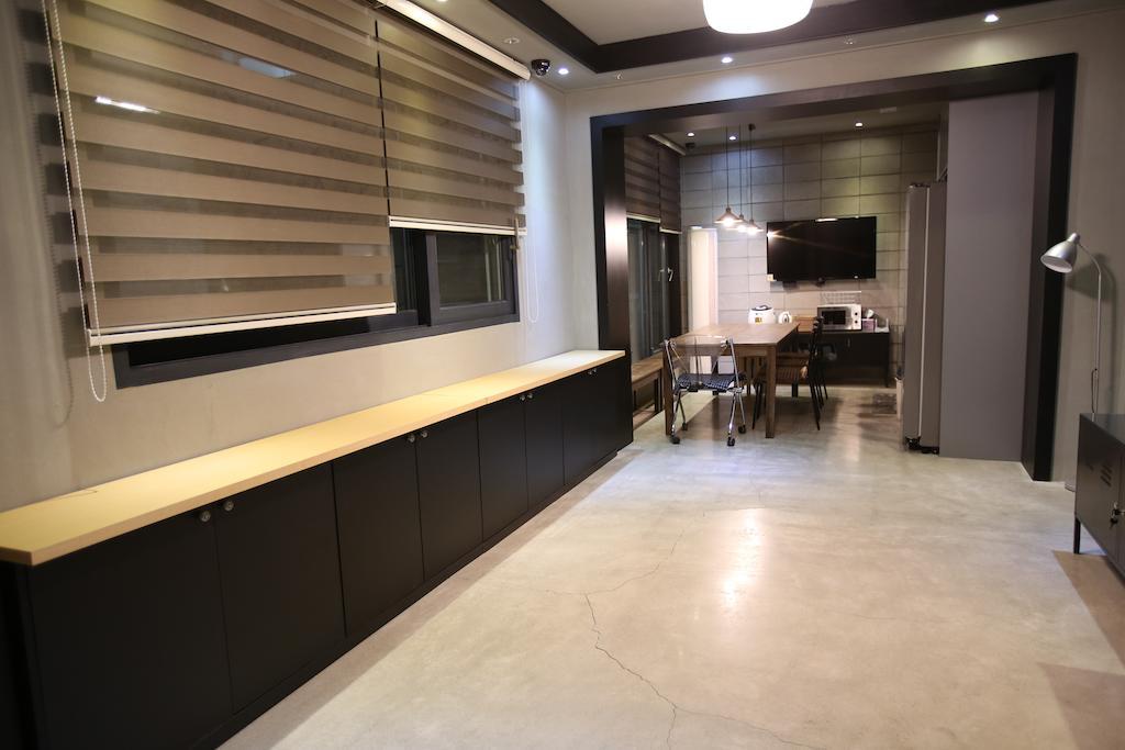 24 Guesthouse Garosugil - Gangnam سيول المظهر الخارجي الصورة