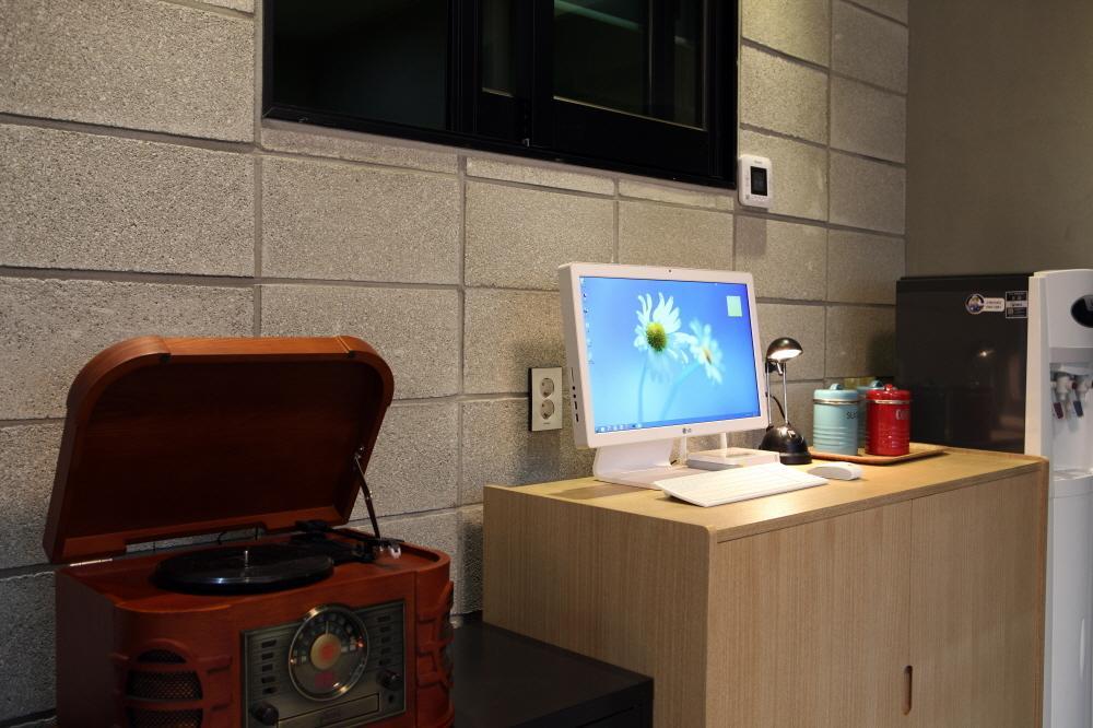 24 Guesthouse Garosugil - Gangnam سيول المظهر الخارجي الصورة